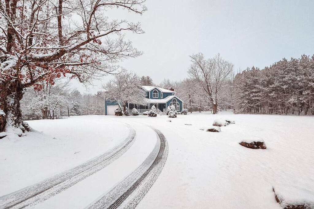 Mountain Blue Vista - Luxury Retreat Near Ski Resorts With Pond, Firepit And Hot Tub ويندهام المظهر الخارجي الصورة