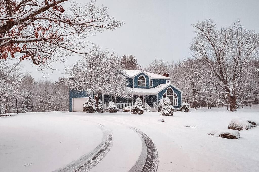 Mountain Blue Vista - Luxury Retreat Near Ski Resorts With Pond, Firepit And Hot Tub ويندهام المظهر الخارجي الصورة