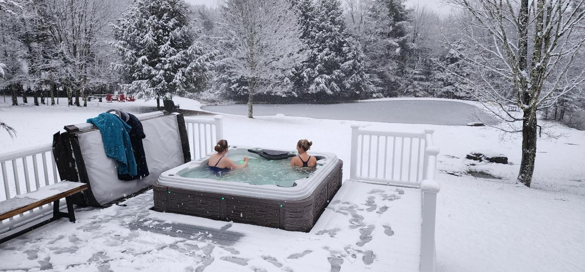 Mountain Blue Vista - Luxury Retreat Near Ski Resorts With Pond, Firepit And Hot Tub ويندهام المظهر الخارجي الصورة