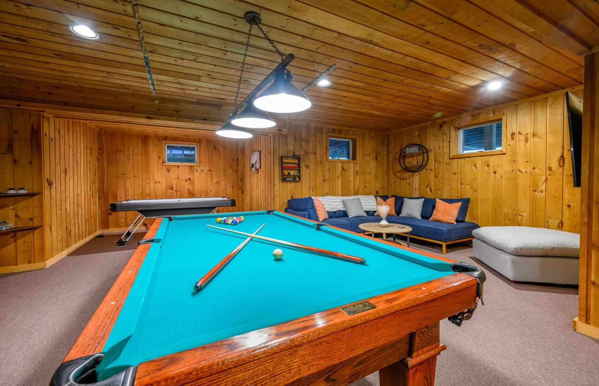 Mountain Blue Vista - Luxury Retreat Near Ski Resorts With Pond, Firepit And Hot Tub ويندهام المظهر الخارجي الصورة